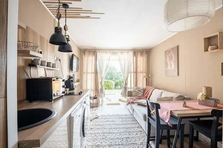Apartment Vacances Au Paradis Saint-Raphael  France