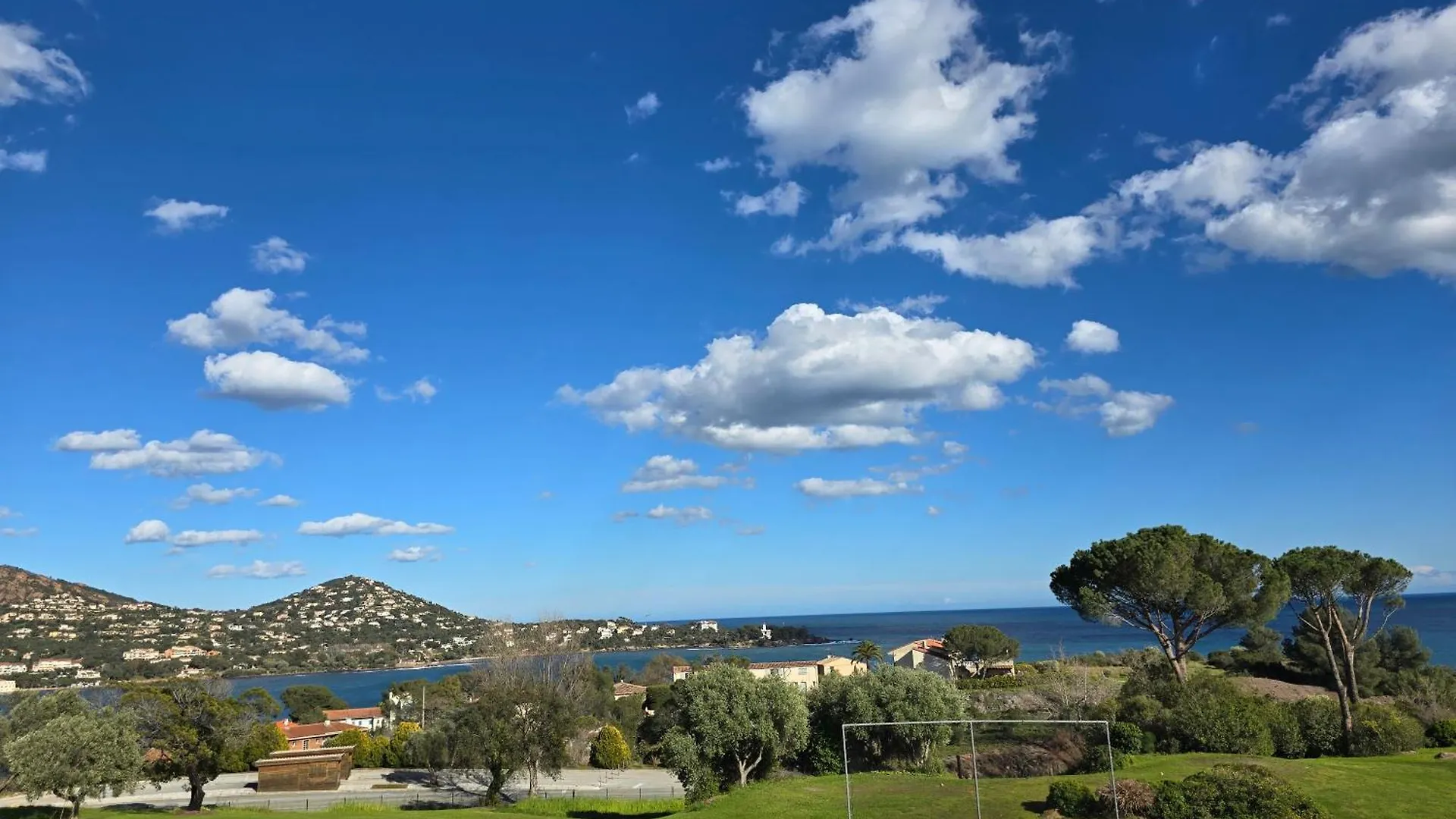 Vacances Au Paradis Saint-Raphael  France